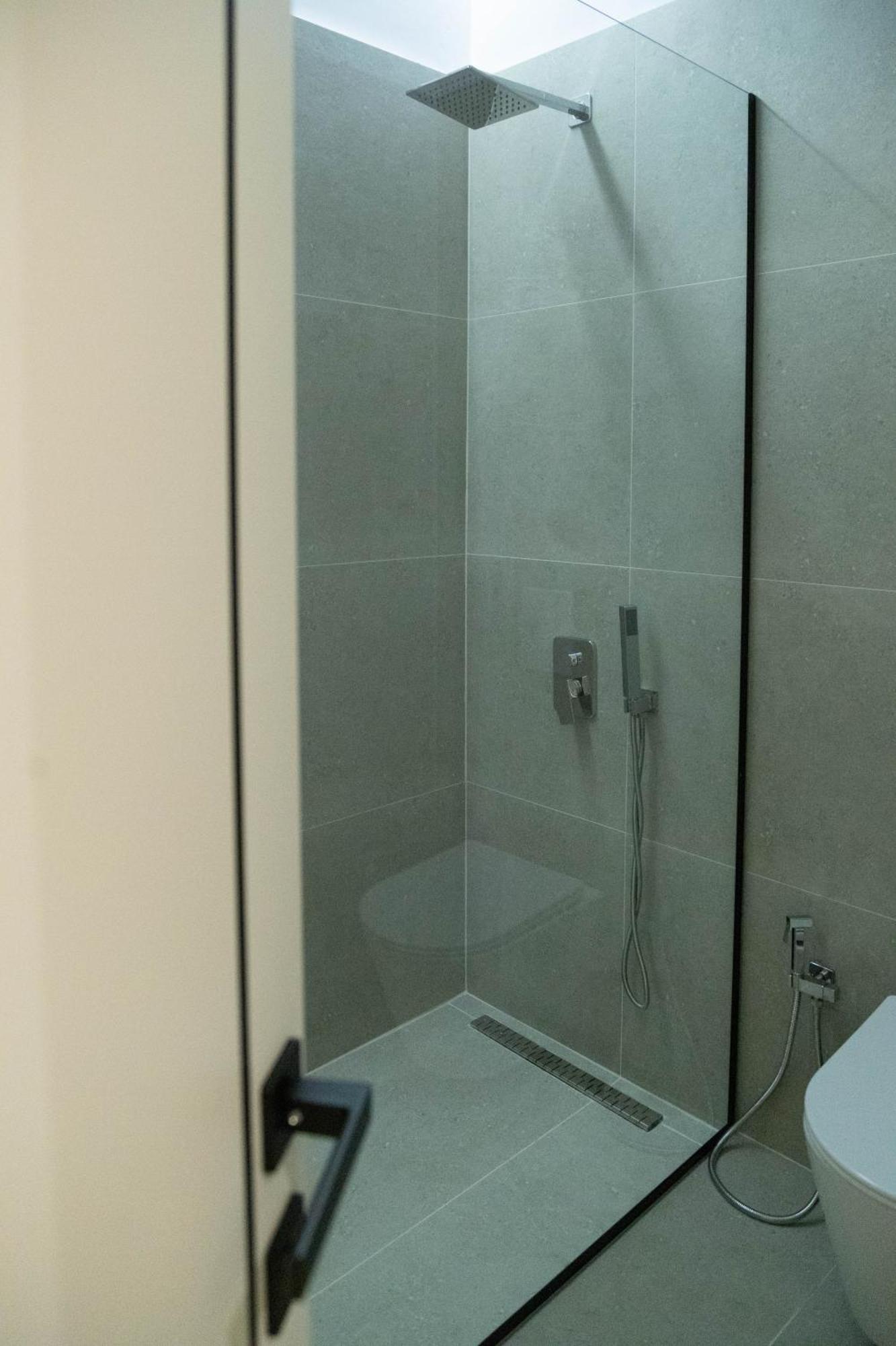 Amau Beach Rooms Durres Bagian luar foto