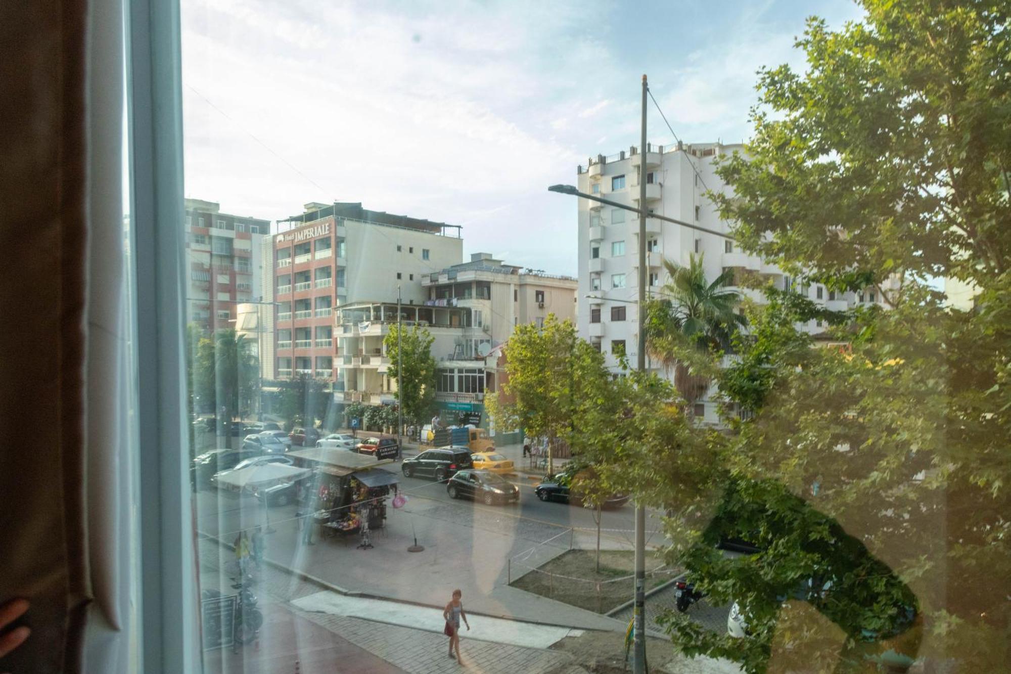 Amau Beach Rooms Durres Bagian luar foto