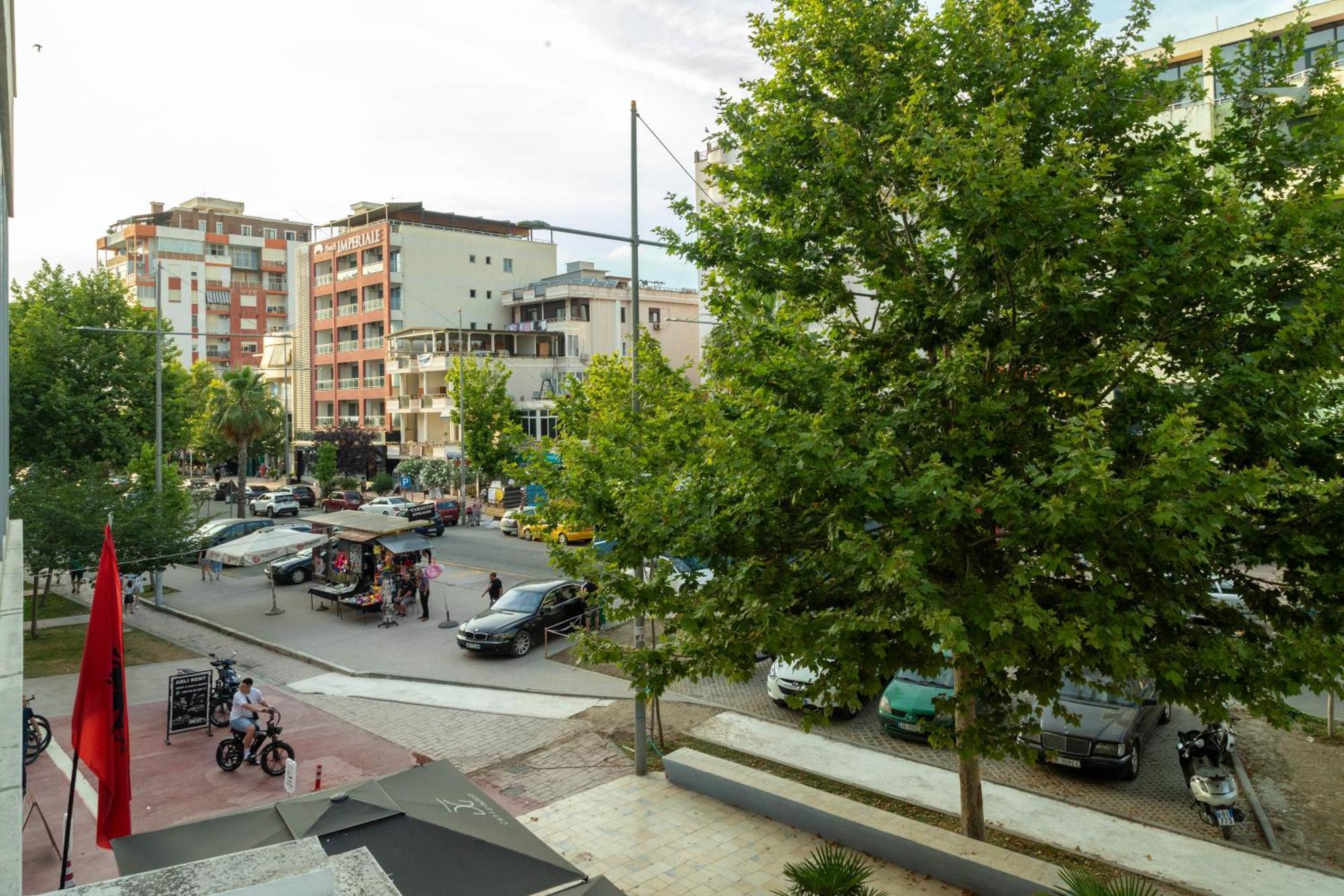 Amau Beach Rooms Durres Bagian luar foto