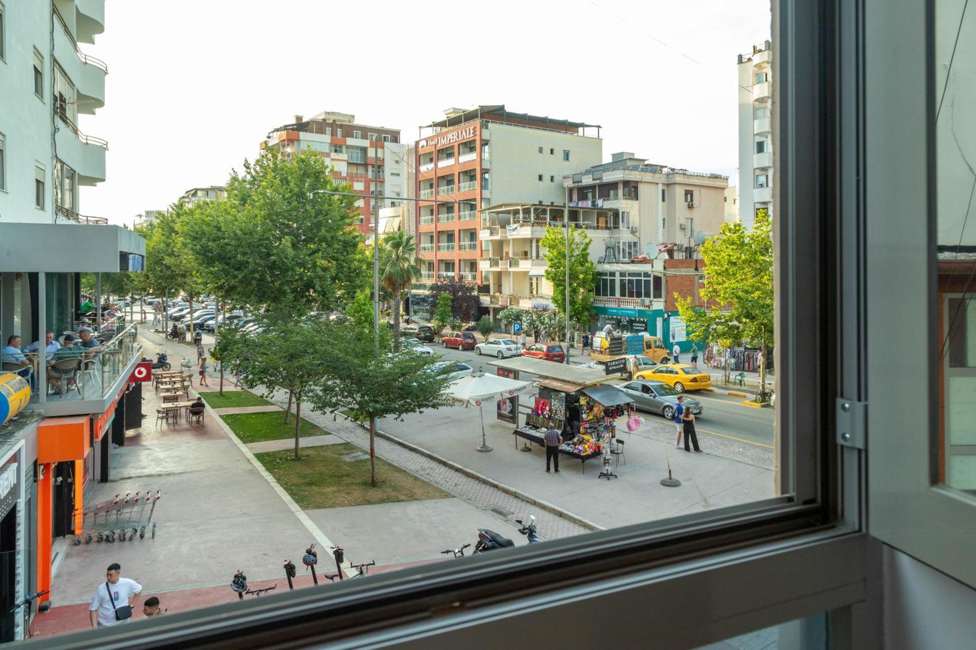Amau Beach Rooms Durres Bagian luar foto
